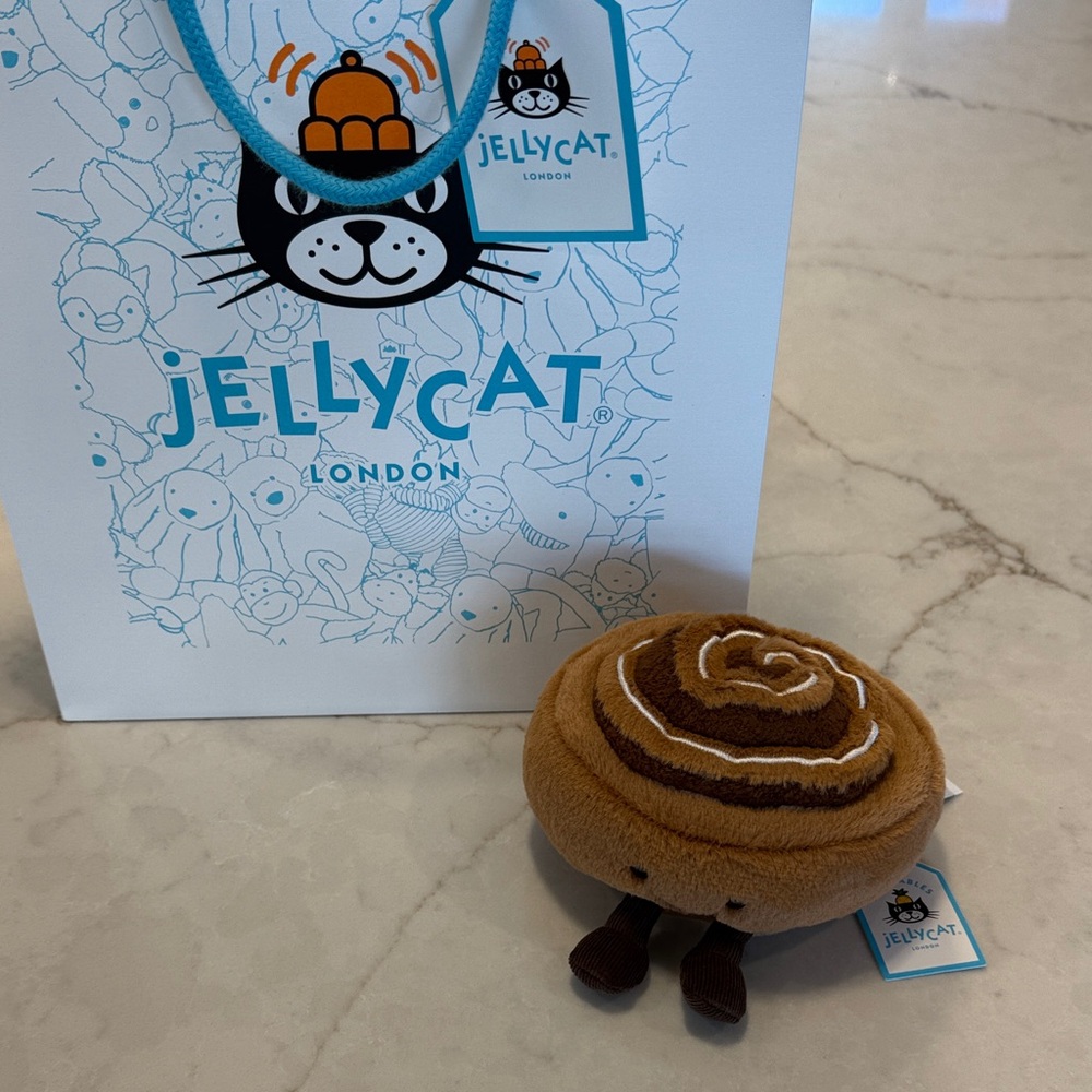 Jellycat Cinnamon Bun Amusable